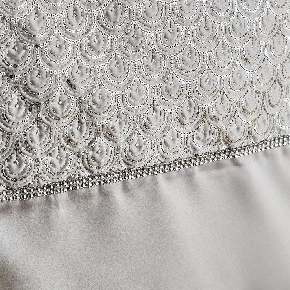 Покривка от микросатен 33x180 cm Deco Sequin – Catherine Lansfield