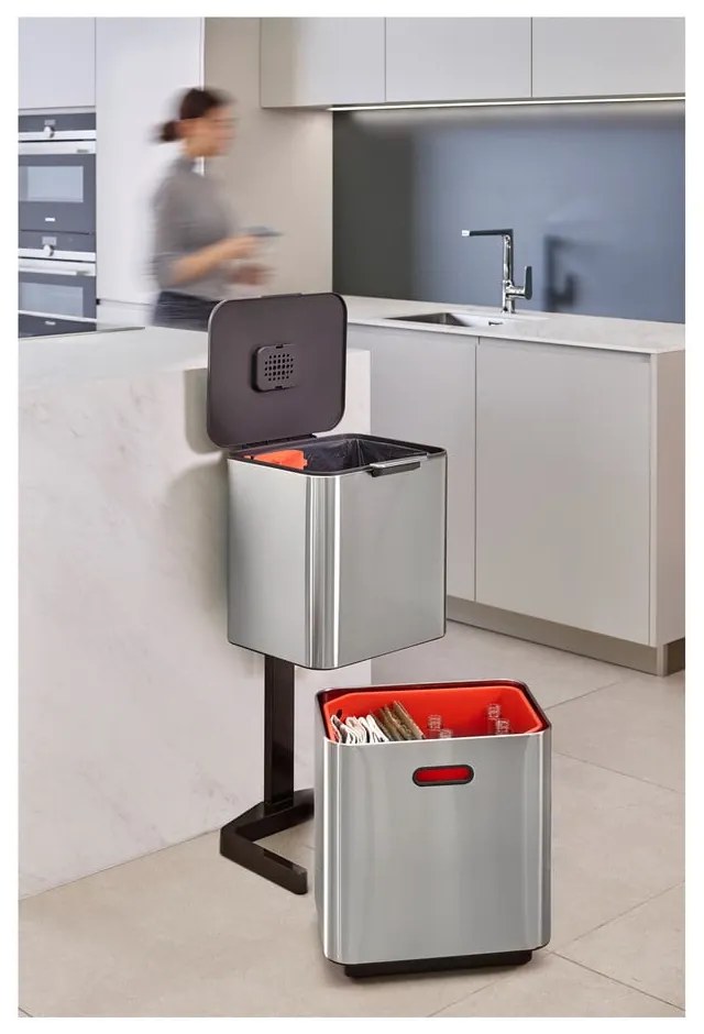 Стоманен контейнер за отпадъци в сребристо 60 л Totem Max - Joseph Joseph