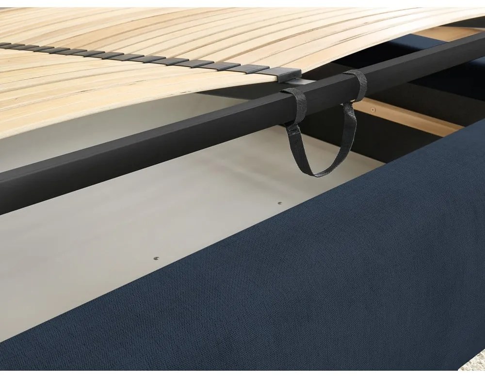 Тъмносиньо тапицирано двойно легло с място за съхранение с решетка 160x200 cm Jagna - Bobochic Paris