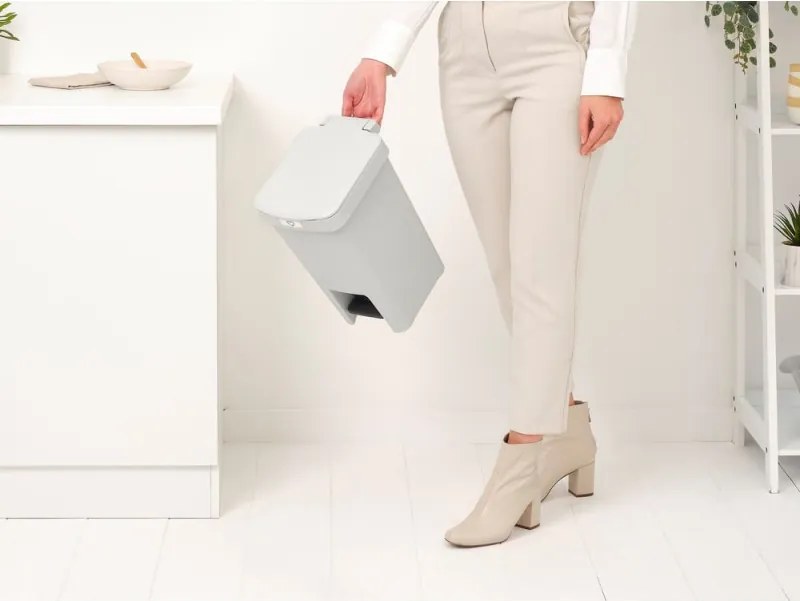 Кош за боклук с педал Brabantia StepUp 1008476, 10 л, Екологични материали, Голям отвор, Светлосив