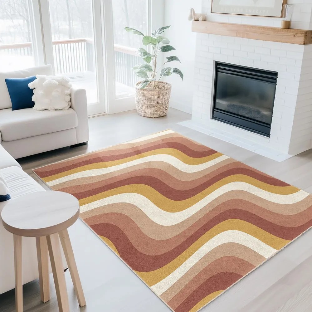 Килим подходящ за пране в цвят жълта охра и сиво-розово 120x180 cm Creamy Strawberry Swirl – Mila Home