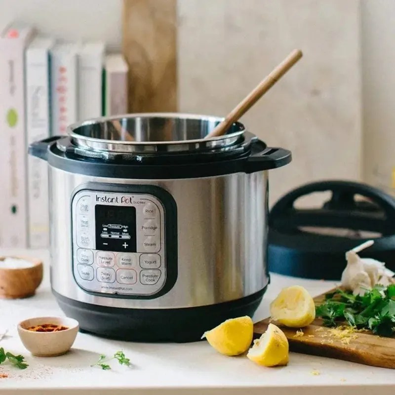 Мултикукър под налягане Instant Pot Duo 8 113006101, 1200W, 7.6 л, 13 програми, За 8-12 порции, Функция настрой и забрави, Сребрист