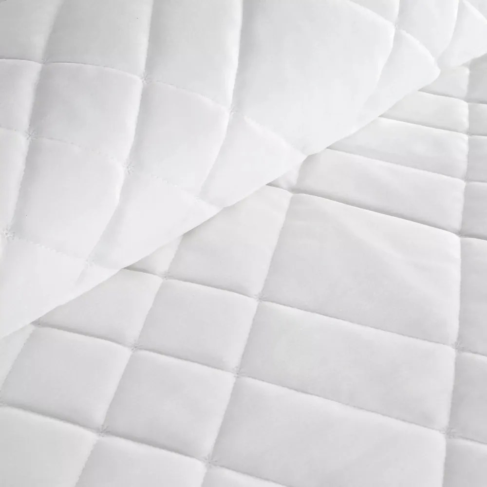 Елегантна кадифена покривка за легло с геометрични стегания - бяла Ширина: 200 см | Дължина: 220 см