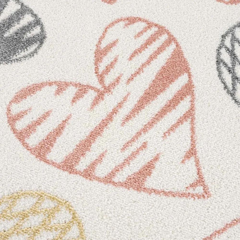 Очарователен кремав детски кръгъл килим със сърца