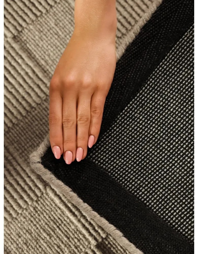 Бежова ръчно изработена вълнена пътека 80x200 cm Scala – Villeroy&amp;Boch