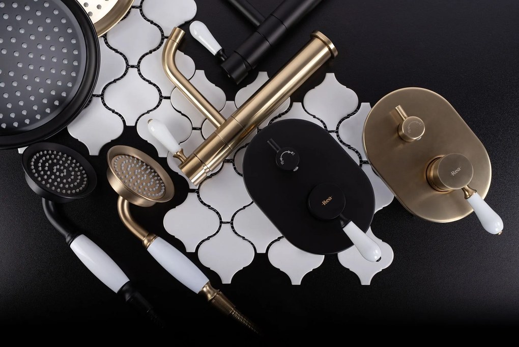 Душ система за вграждане Rea Serra Black + BOX