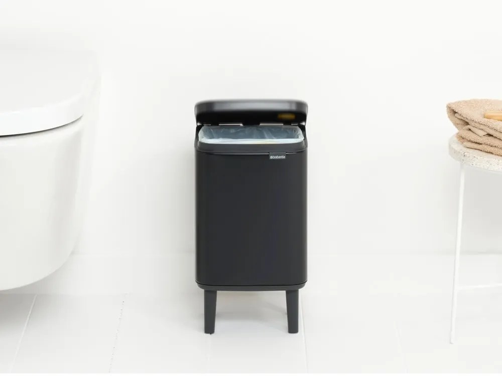 Матово черно стоманено кошче за боклук 4 l Bo Hi – Brabantia