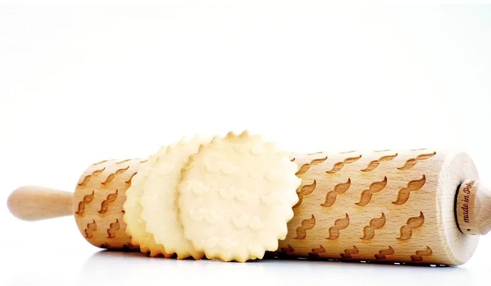 Дървен релефен валяк за тесто Mustache - Valek