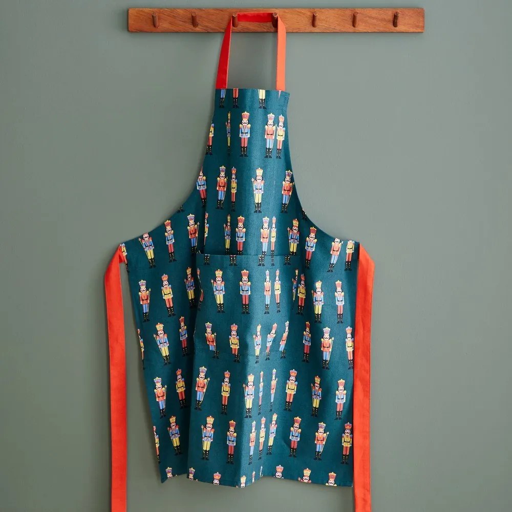 Памучна престилка с коледен мотив Nutcracker - Catherine Lansfield