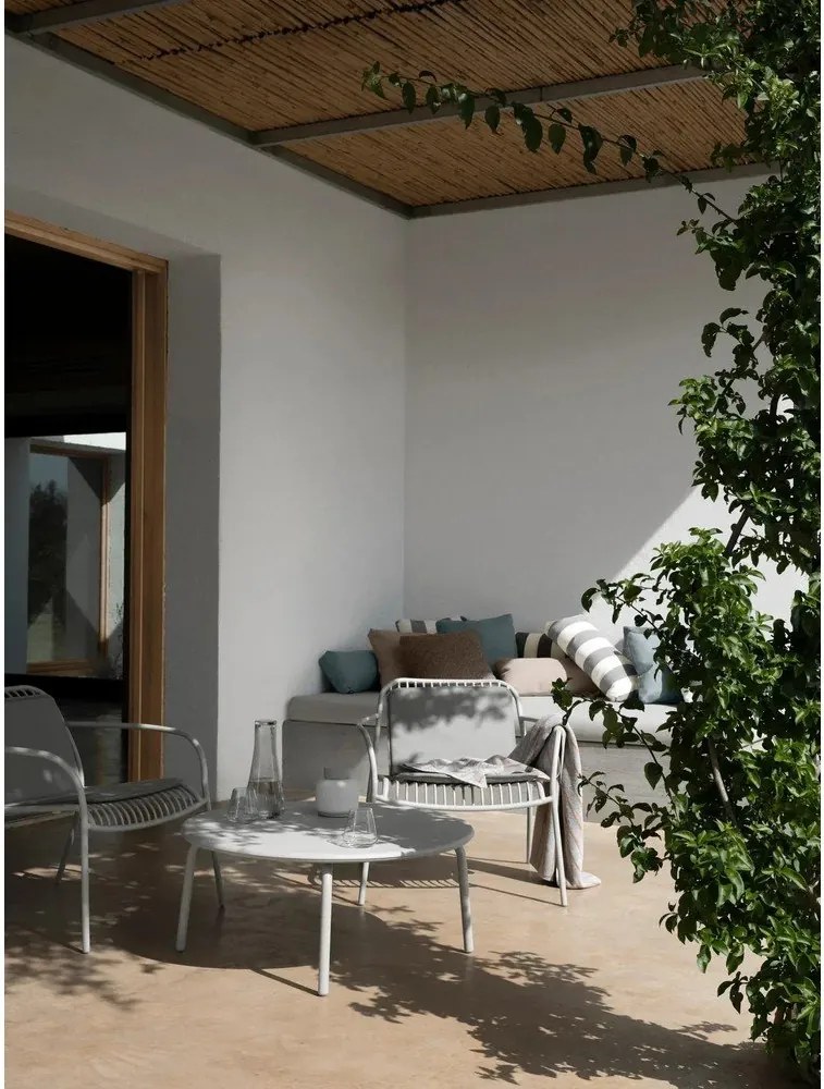 Метална кръгла градинска масичка за кафе ø 80 cm Yua – Blomus