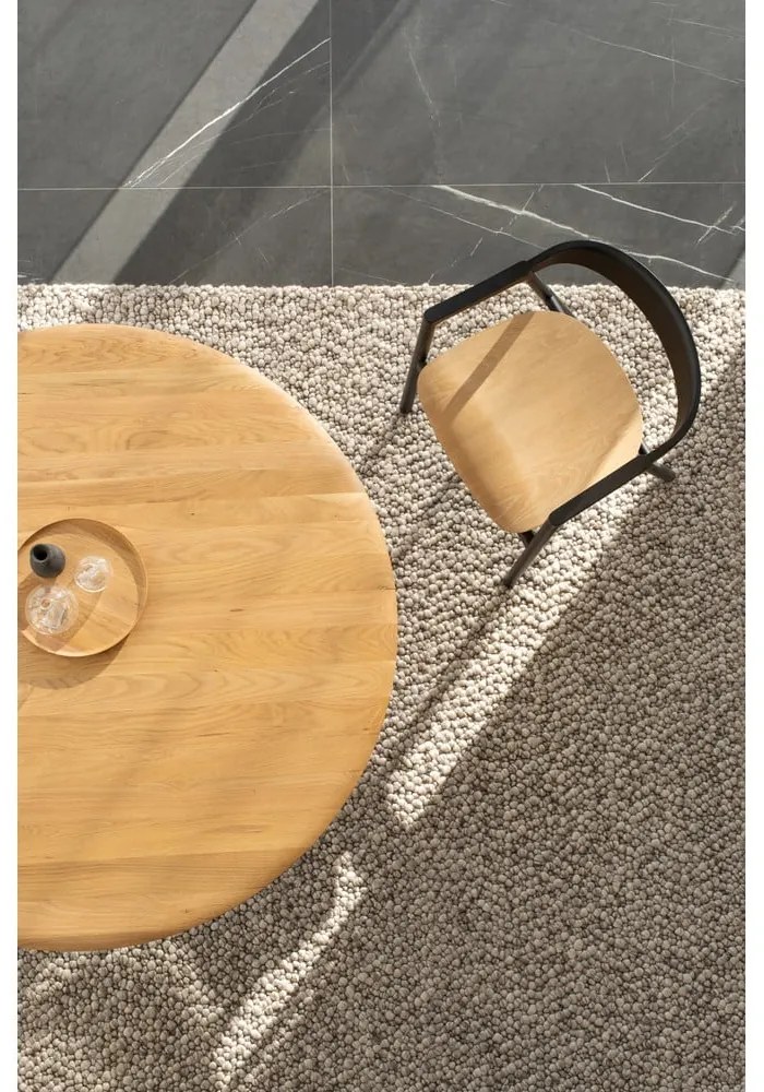 Кръгла трапезна маса от масивен дъб в естествен цвят ø 126 cm Mushroom – Gazzda