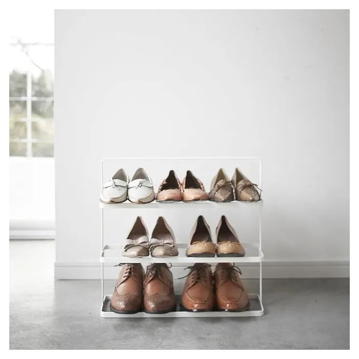Бяла метална стойка за обувки Tower – YAMAZAKI