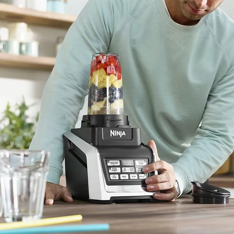 Блендер Ninja BN800EU, 1200W, 2.1 л, 3в1, Auto-iQ, 3 скорости, 21 000 rpm, Не съдържа BPA, Трошене на лед, Черен