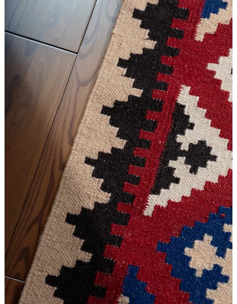 Червен двустранен ръчно изработен вълнен килим 160x230 cm Kamal Rami – Nouristan