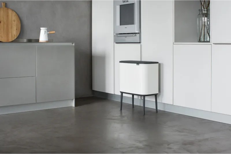 Кош за боклук Brabantia Bo Touch 651118, 3x11 л, Плавно и безшумно отваряне, Голям отвор, Тъмносив