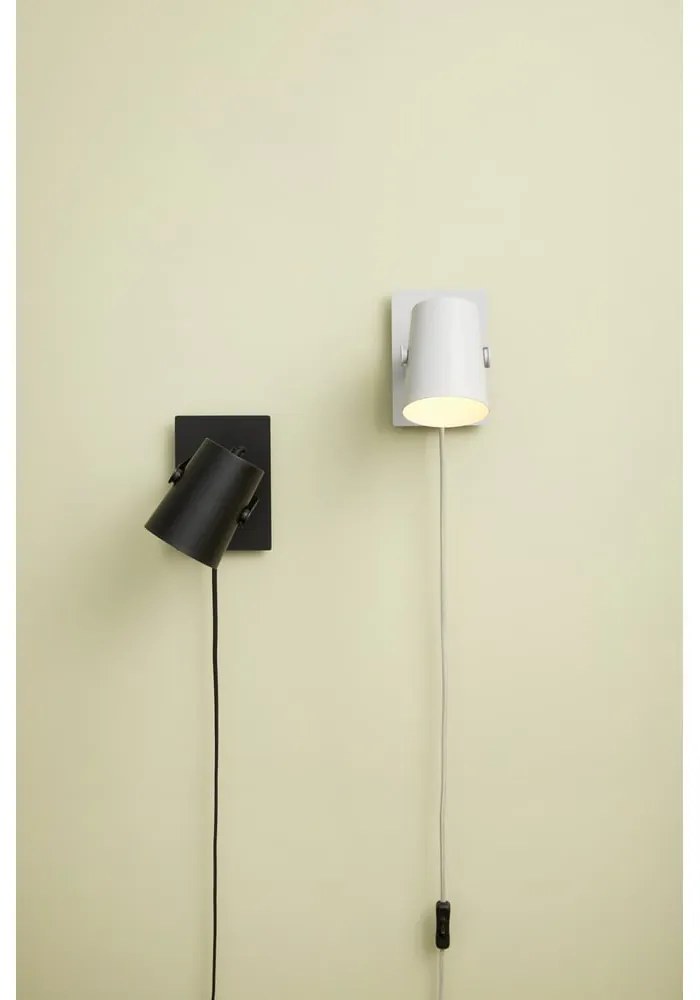 Черна стенна лампа Ardent – Hübsch