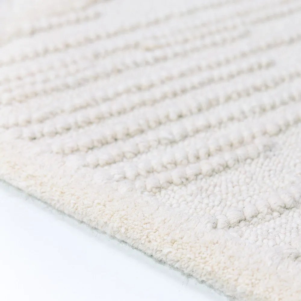 Бяла ръчно изработена пътека със смес от вълна 80x230 cm Sculptured Blocks – Flair Rugs