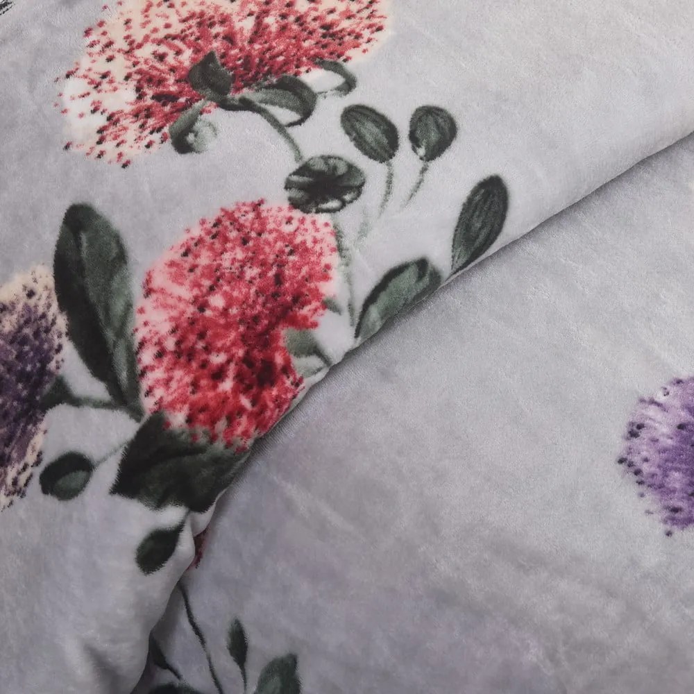 Светлосиво единично спално бельо от микроплюш 140x200 cm Margot – My House