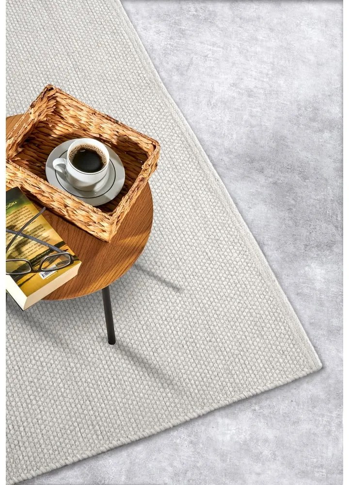 Кремав ръчно изработен килим със смес от вълна 60x90 cm Pradesh Natural White – Elle Decoration