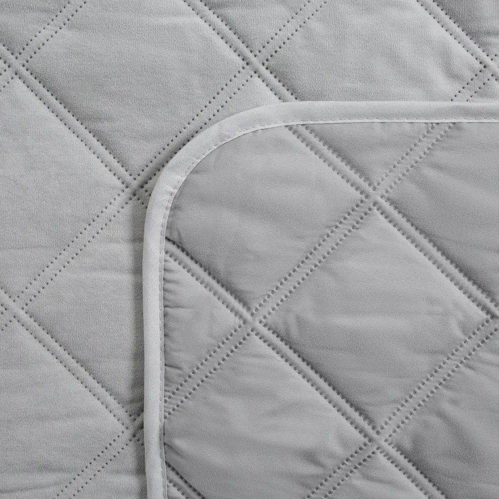 Стилна сива покривка за легло Ширина: 220 см | Дължина: 240 см