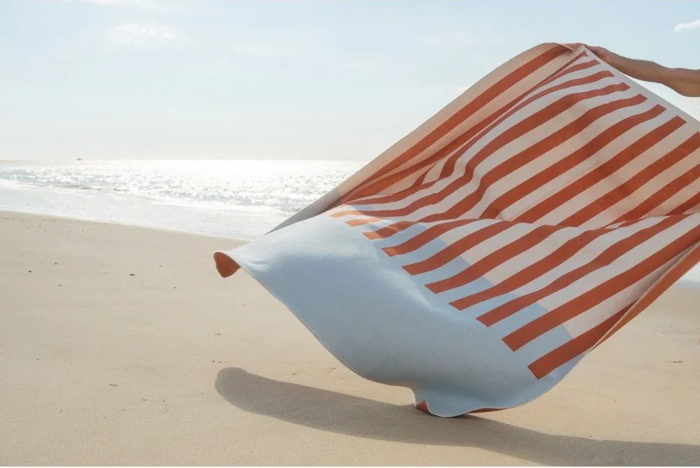 Оранжево одеяло 160x200 cm Onu – noo.ma