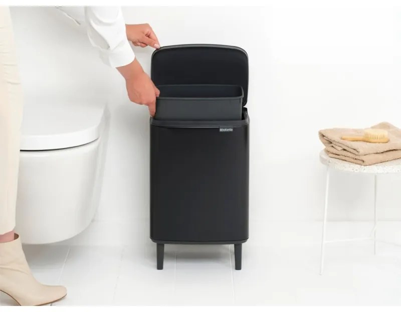 Кош за боклук Brabantia Bo Small Hi 1006649, 12 л, Плавно и безшумно отваряне, Противоплъзгаща основа, Черен