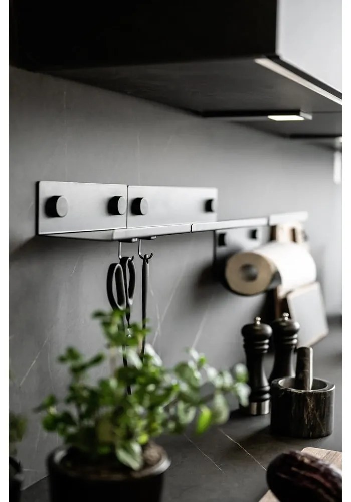 Самозадържащ се метален държач за кухненски кърпи Jet - Wenko