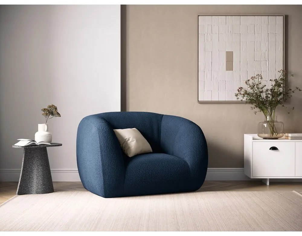 Син фотьойл от плат bouclé Essen - Cosmopolitan Design