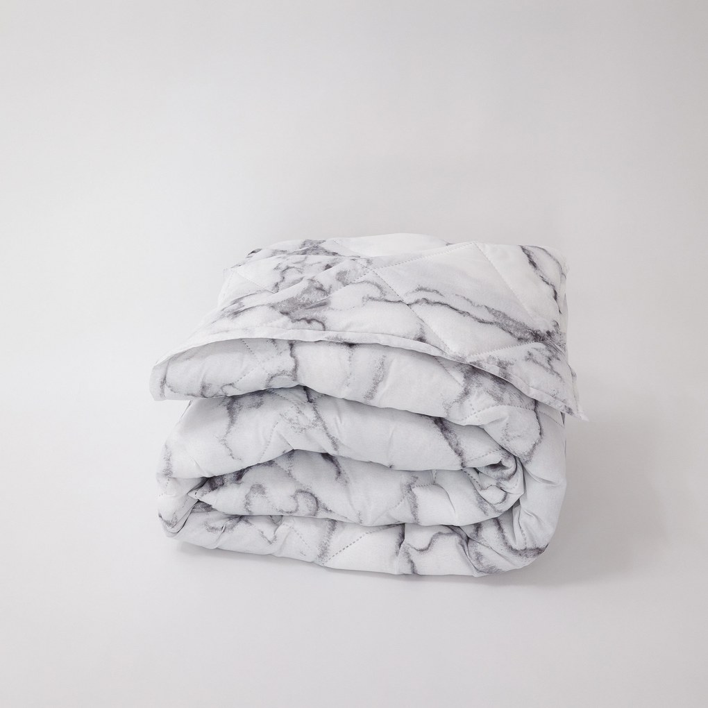 Зимна олекотена завивка за спалня Шарлот 200/210 см.