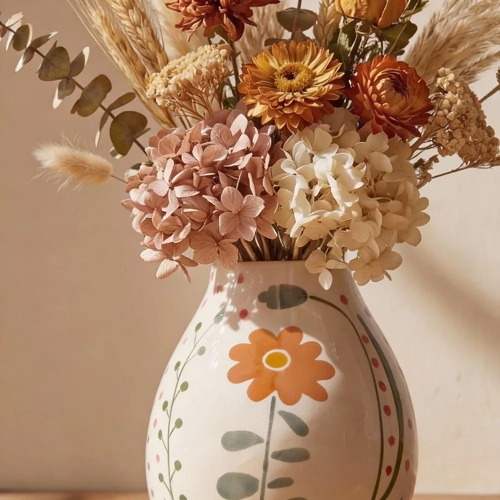 Кремава глинена ръчно рисувана ваза (височина 17 cm) Taza – Bloomingville