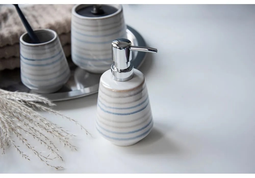 Керамична чаша за четки за зъби Navalon - Wenko