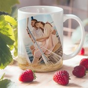 Чаша със снимка и послание бурята