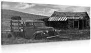 Картина на платно – Автомобил в живописна природа в черно-бяло