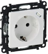 Legrand Контакт ШУКО 2P+E 16A + USB тип C 1.5A 7.5W цвят Бял Valena Life - 753135