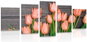 картини от 5 части – Очарователни оранжеви лалета на дървена основа
