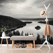 Фототапет – Вечерно езеро в черно-бяло