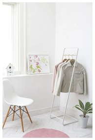 Бяла метална стойка за дрехи Tower – YAMAZAKI