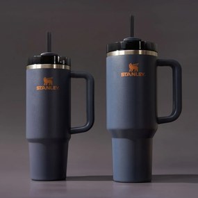 Тъмносин термос със сламка от неръждаема стомана 1,18 l Quencher H2.0 FlowState Tumbler Twilight – Stanley