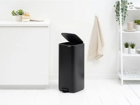 Матово черно стоманено кошче за боклук с педал 30 l Bo – Brabantia