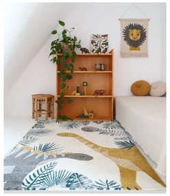 Бежов детски килим 170x120 cm Sensaku - Nattiot