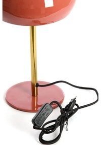 Настолна лампа в цвят сьомга с метален абажур (височина 34 cm) Surin – Light &amp; Living