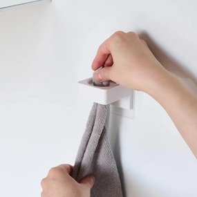 Бял пластмасов мултифункционален държач Film Hook – YAMAZAKI