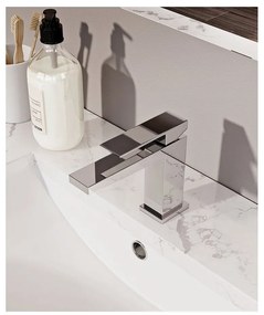 Стояща батерия за мивка в лъскаво-сребрист цвят Latus – Sapho