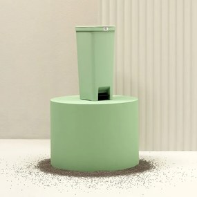 Кош за боклук с педал Brabantia StepUp 1005558, 40 л, Екологични материали, Голям отвор, Светлозелен