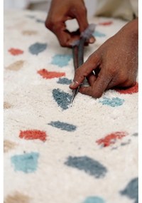 Кремав ръчно изработен памучен килим подходящ за пране 140x200 cm Terrazzo Marble – Lorena Canals