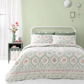 Кремаво-зелена покривка за двойно легло 220x230 cm Cameo - Catherine Lansfield
