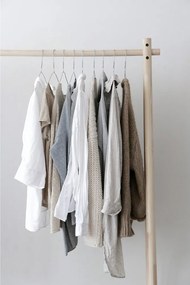 Стойка за дрехи от борова дървесина Hongi - Karup Design