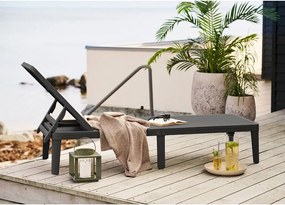 Метален/стъклен фенер (височина 20,5 cm) Lohals – House Nordic