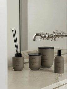 Ароматна свещ от соев восък време на горене 35 час Tuoksu Wood – Blomus