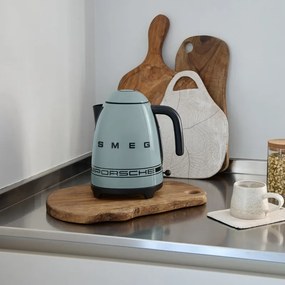 Електрическа кана SMEG Porsche KLF03PSGEU, 2400 W, 1.7 л, 360° основа, Гланцово покритие, Зелен